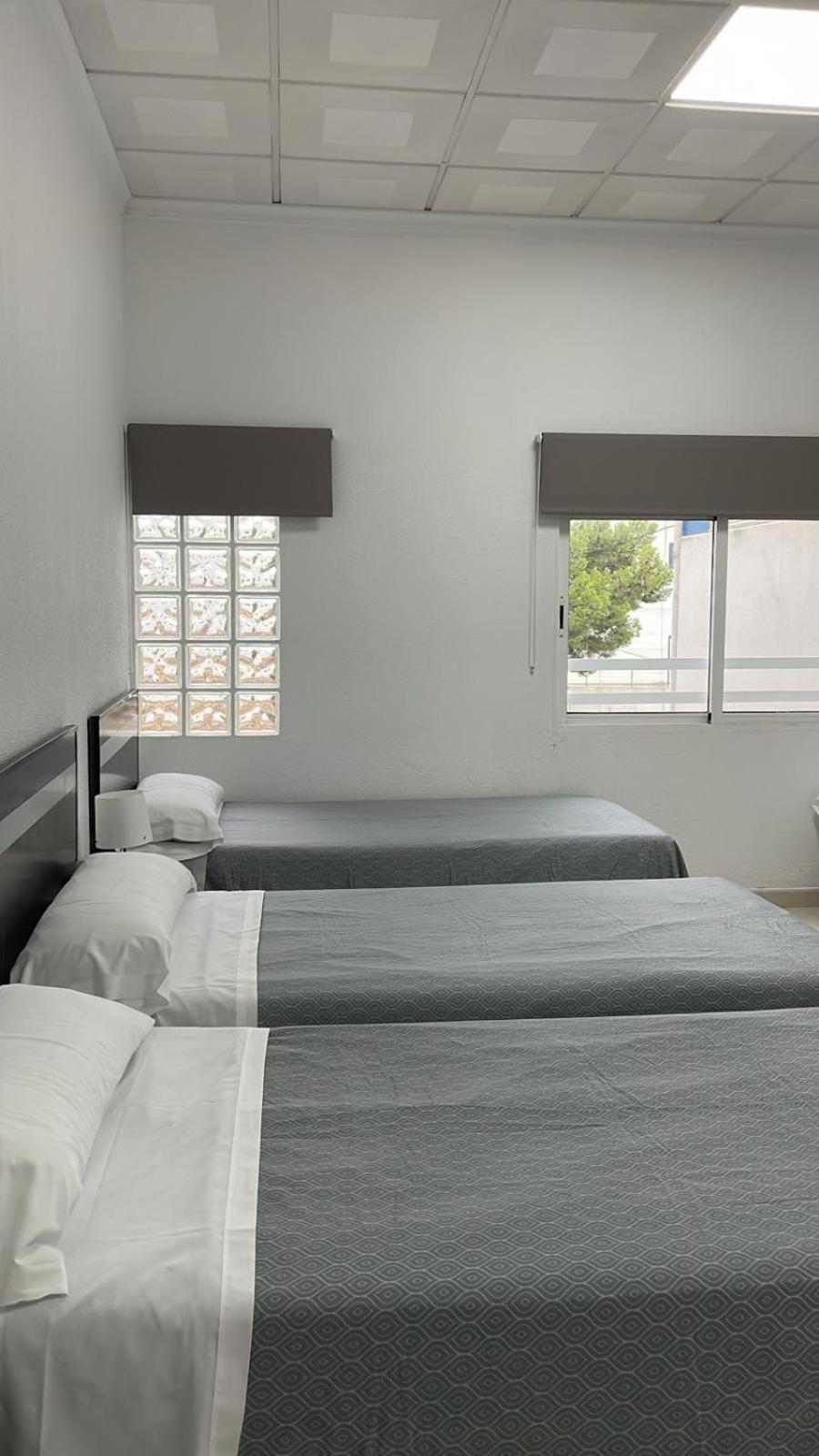 Hostal Kaizen La Nucia Luaran gambar