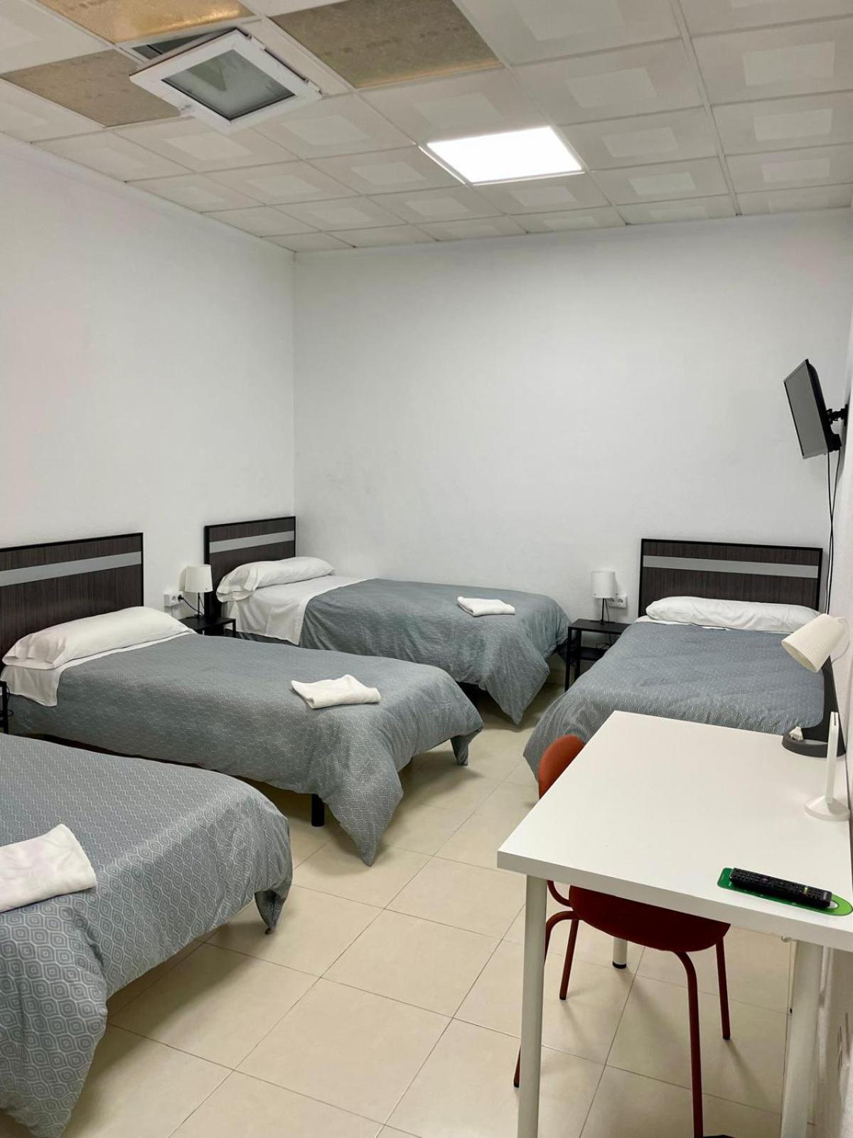 Hostal Kaizen La Nucia Luaran gambar